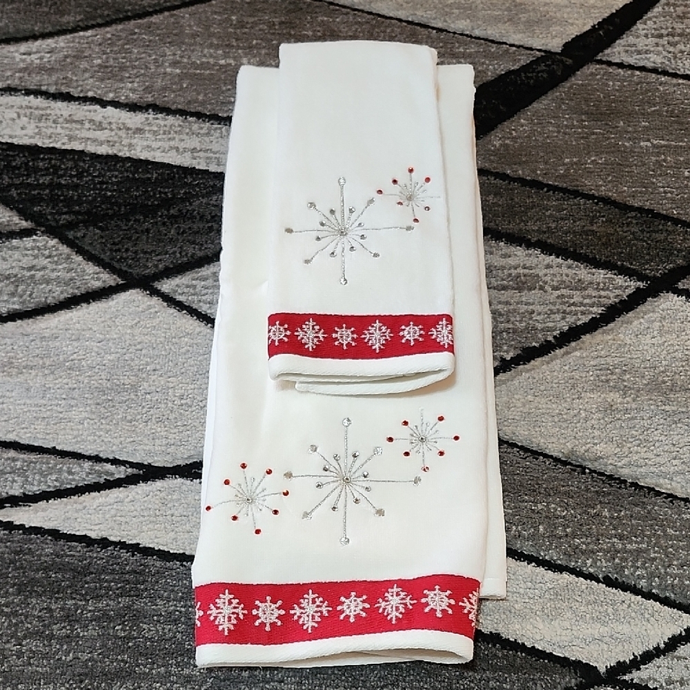 WISH FOR JOY EMBROIDERED RHINESTONES SNOWFLAKES 2-PC DISPLAY TOWEL SET